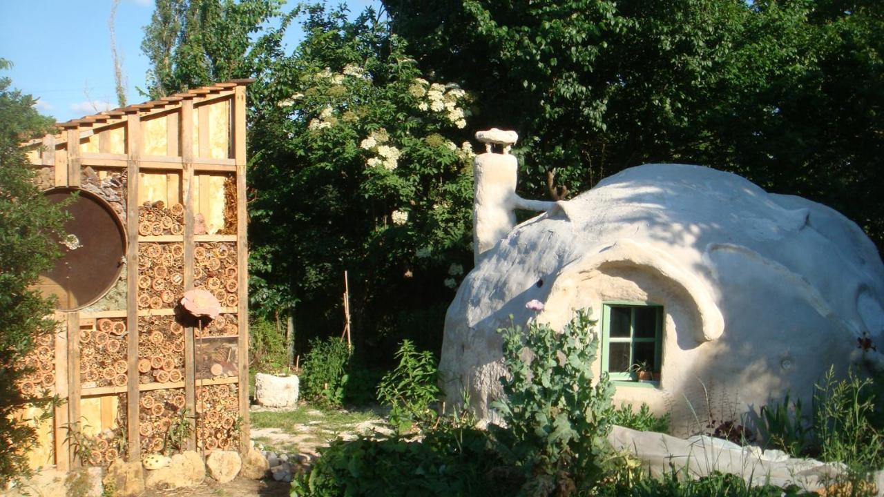 Kerterre des Gallerands Bessais-le-Fromental Exterior foto